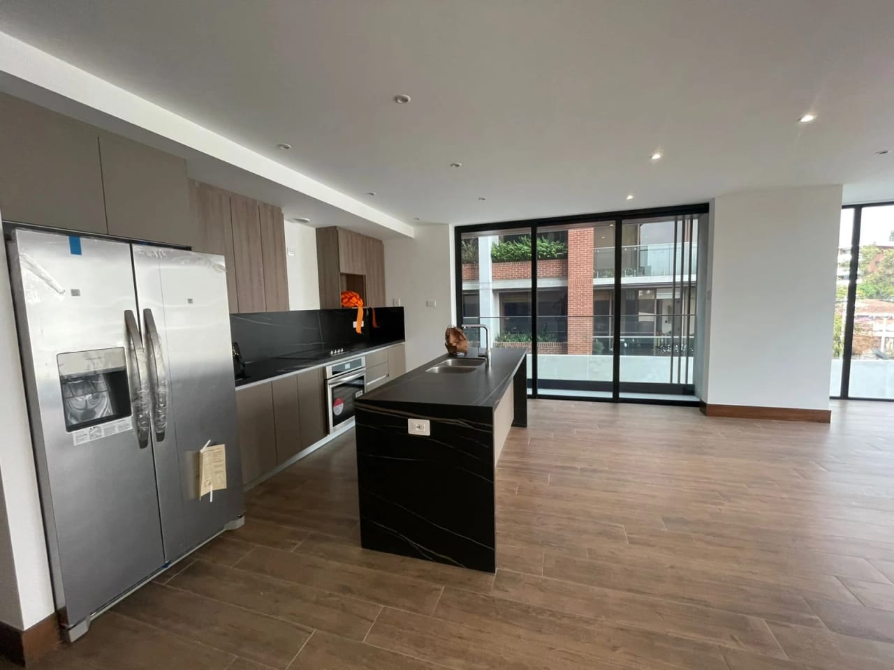 Vendo Apartamento en Edificio Gaura Zona 15 Vista Hermosa — Apartamento en Venta en Zona 15, Guatemala, Ciudad — foto 1 de 16