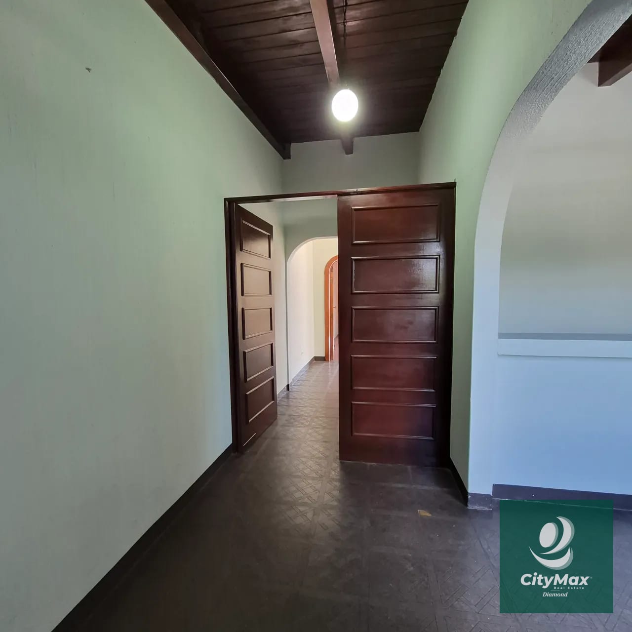 Casa en renta para uso de oficinas en zona 15 Vista Hermosa 1 — Casa en Alquiler en Vista Hermosa I, Zona 15, Guatemala, Ciudad — foto 4 de 17