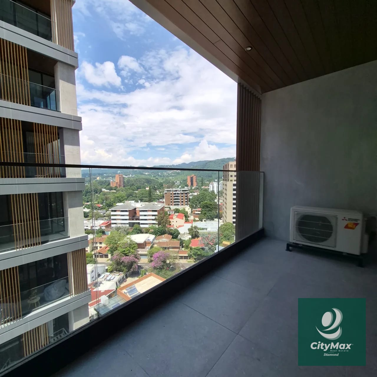 Amplio apartamento en renta en Gaura zona 15 — Apartamento en Alquiler en Gaura, Zona 15, Guatemala, Ciudad — foto 3 de 11