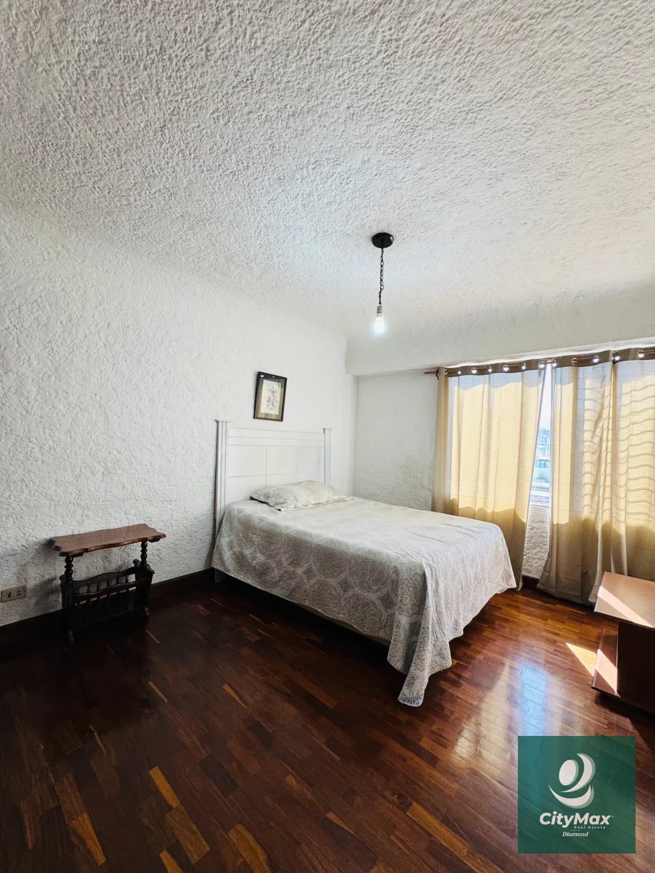 Apartamento Amueblado en venta y renta zona 10 — Apartamento en Alquiler en Zona 10, Guatemala, Ciudad — foto 8 de 16