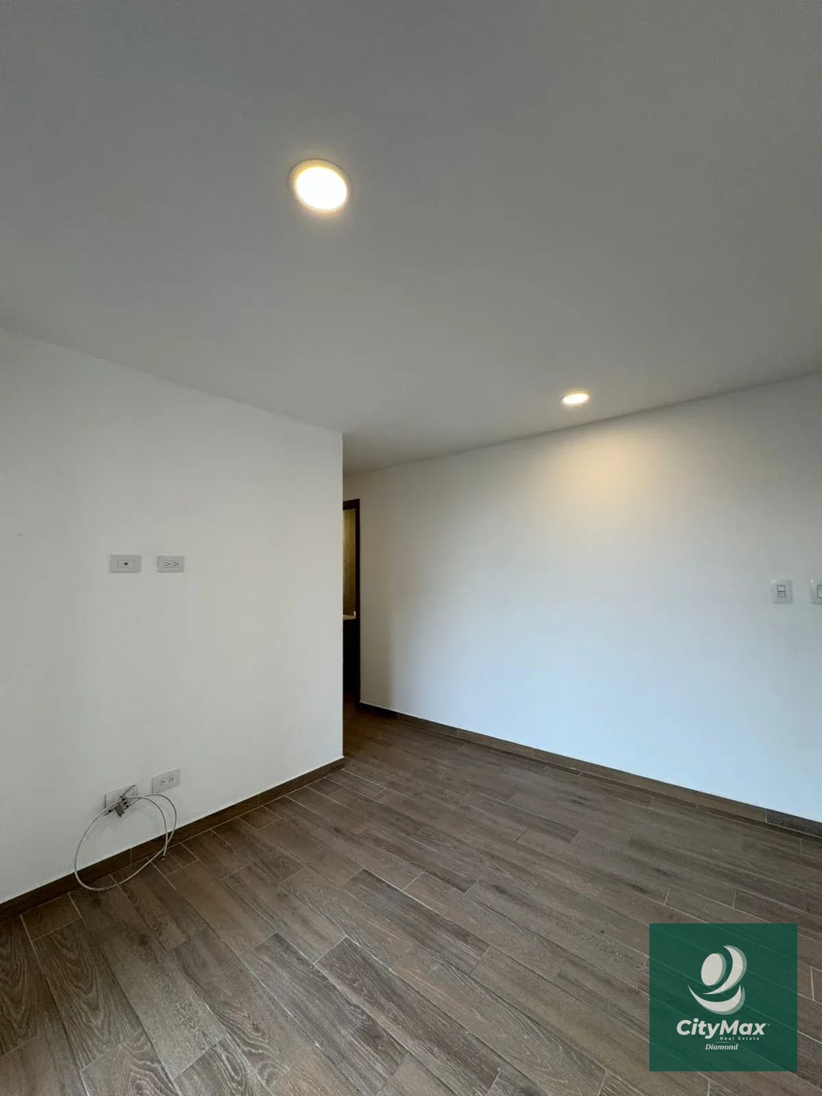 Apartamento en Renta Zona 14 Parque 14 — Apartamento en Alquiler en Zona 14, Guatemala, Ciudad — foto 15 de 17