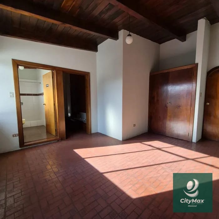 Casa para Oficinas en Renta Vista Hermosa 1 Zona 15 Guatemala — Casa en Alquiler en Vista Hermosa I, Zona 15, Guatemala, Ciudad — foto 12 de 17