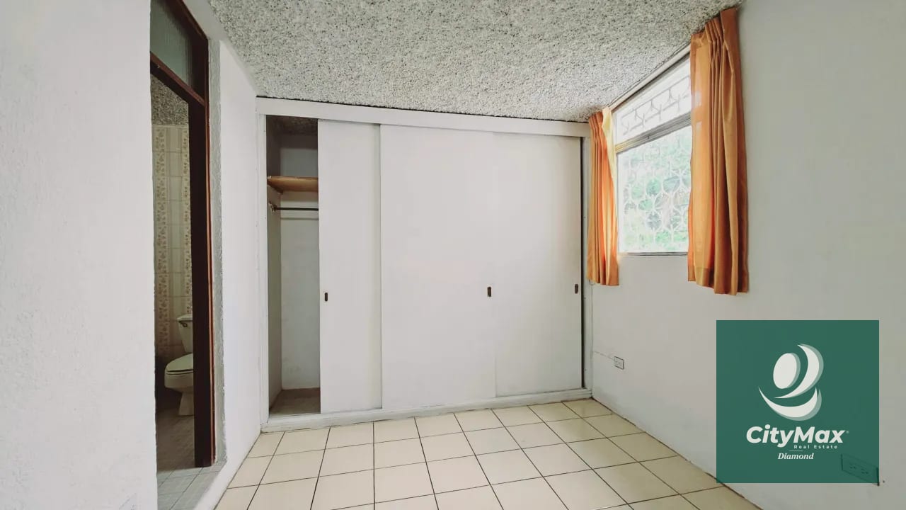 Casa para oficina a puerta cerrada en Avenida Petapa Zona 12 — Casa en Alquiler en Avenida Petapa, Zona 12, Guatemala, Ciudad — foto 11 de 13