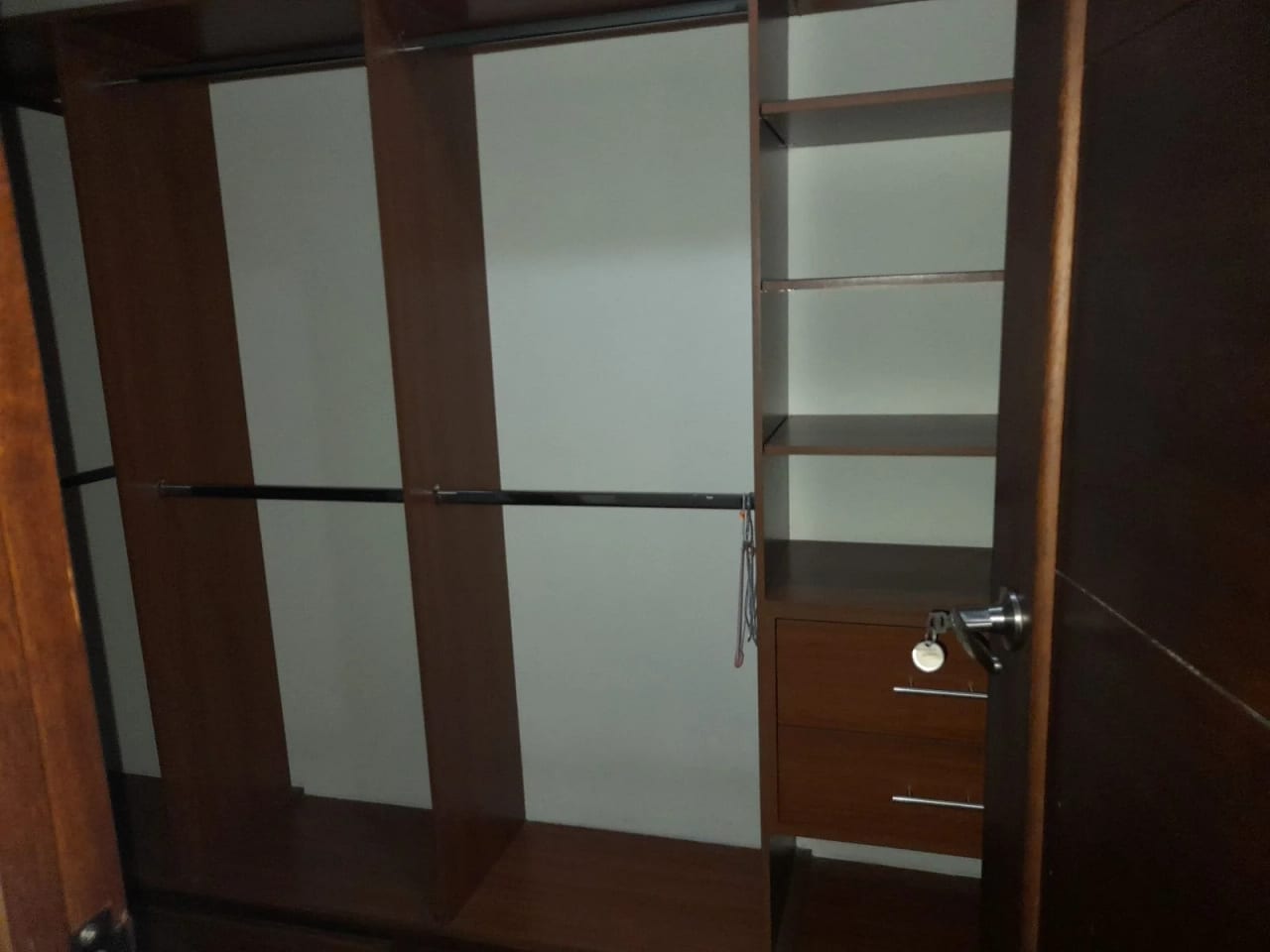 Vendo Apto Z.10 Edif. Mirafiori REF.6827 — Apartamento en Venta en Zona 10, Guatemala, Ciudad — foto 5 de 16