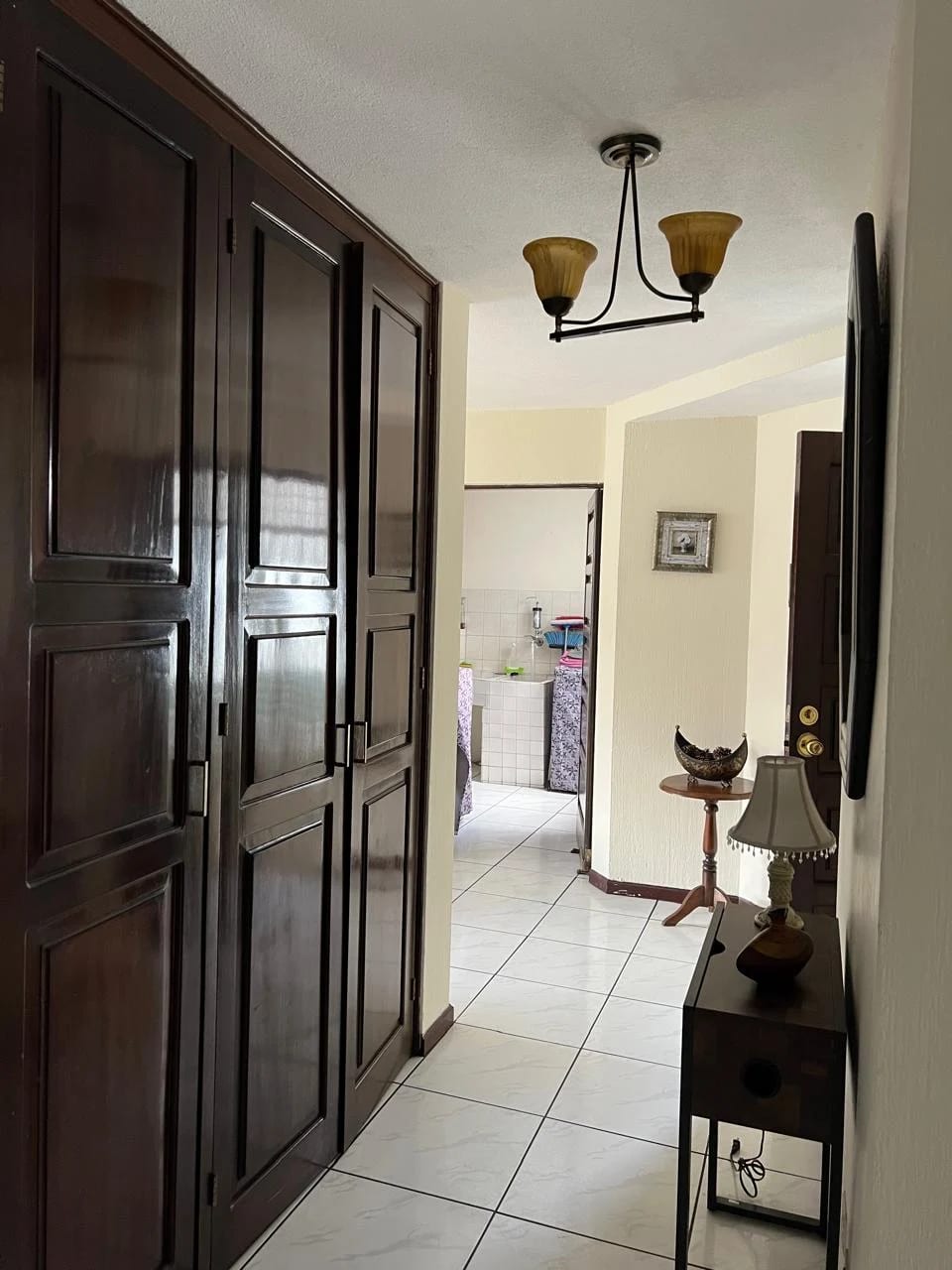 Rento Apto Z.9 Amueblado EDIF.12-29 REF.6902 *3 Hab, 2 Baños, 2 Parq — Apartamento en Alquiler en Zona 9, Guatemala, Ciudad — foto 11 de 16