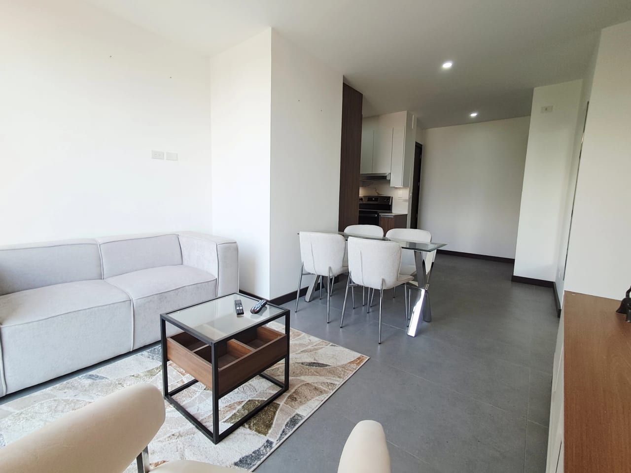 Apartamento Amueblado para Estrenar Edificio Arles 57MTS2, 2 Dormitorios, Zona 15 — Apartamento en Alquiler en Arles, Zona 15, Guatemala, Ciudad — foto 1 de 17