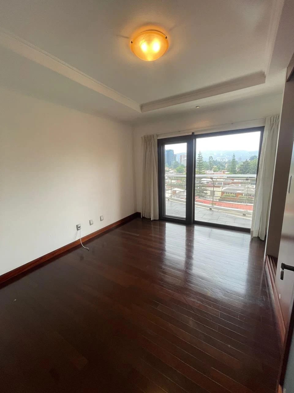 Espectacular apartamento de 295 mts. en zona 14 TADEUS!! — Apartamento en Alquiler en Zona 14, Guatemala, Ciudad — foto 2 de 16