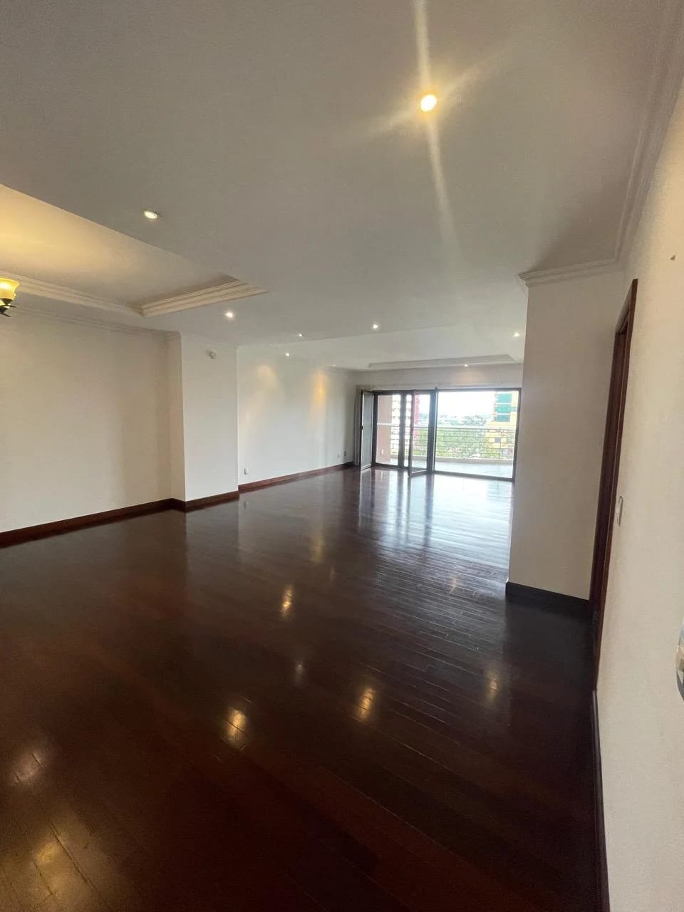 Espectacular apartamento de 295 mts. en zona 14 TADEUS!! — Apartamento en Alquiler en Zona 14, Guatemala, Ciudad — foto 1 de 16
