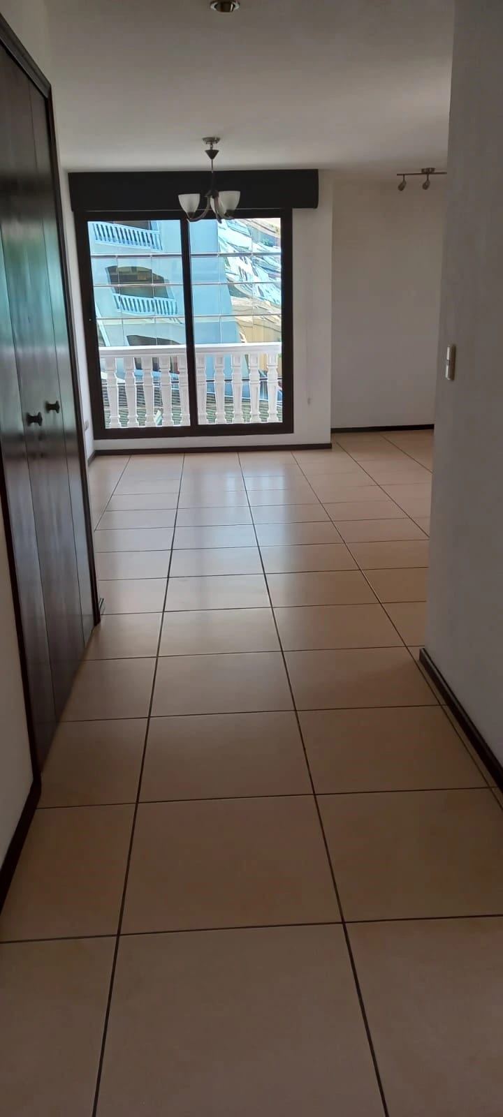Apartamento de 1 dormitorio en renta en zona10 — Apartamento en Alquiler en Zona 10, Guatemala, Ciudad — foto 2 de 11