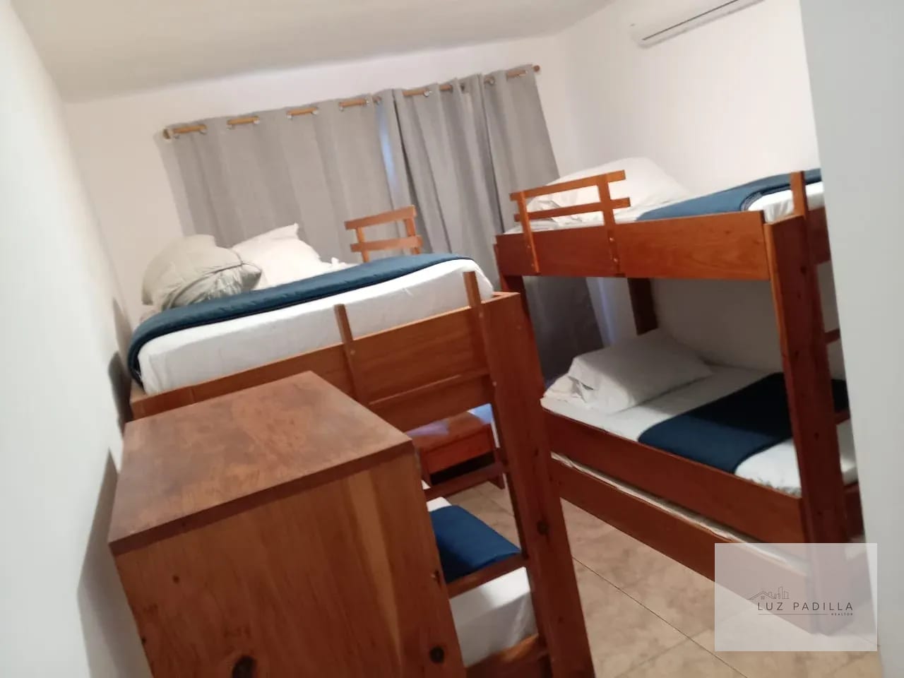 Villa los Cabos Hermosa Villa en Alquiler en 2 Nivel para 9 Personas — Casa vacacional en Alquiler en Villa Los Cabos, Monterrico, Santa Rosa — foto 11 de 15