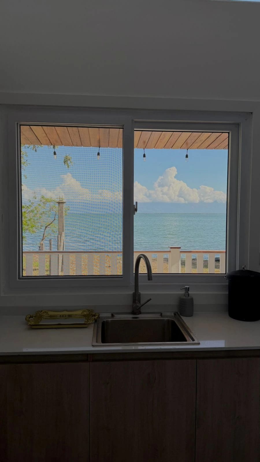 Propiedad en Venta a Orilla del Lago de Izabal — Casa vacacional en Venta en El Estor, Izabal — foto 7 de 15