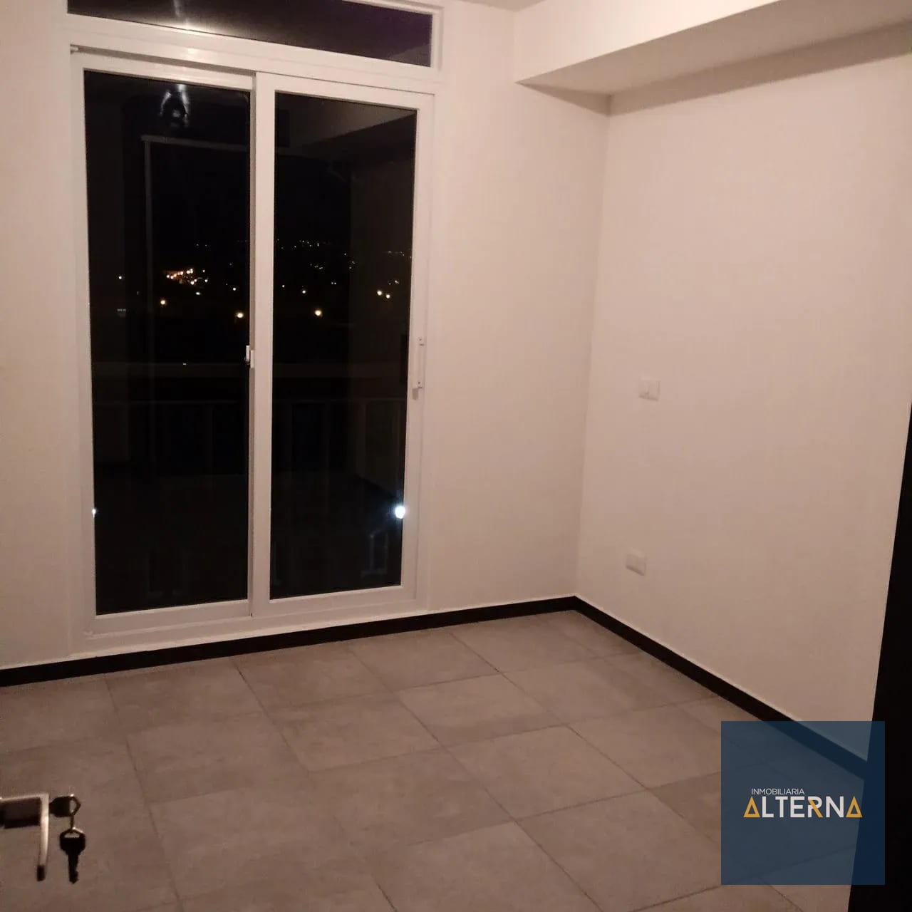Acogedor Apartamento en Renta en zona 5 — Apartamento en Alquiler en Zona 5, Guatemala, Ciudad — foto 4 de 6