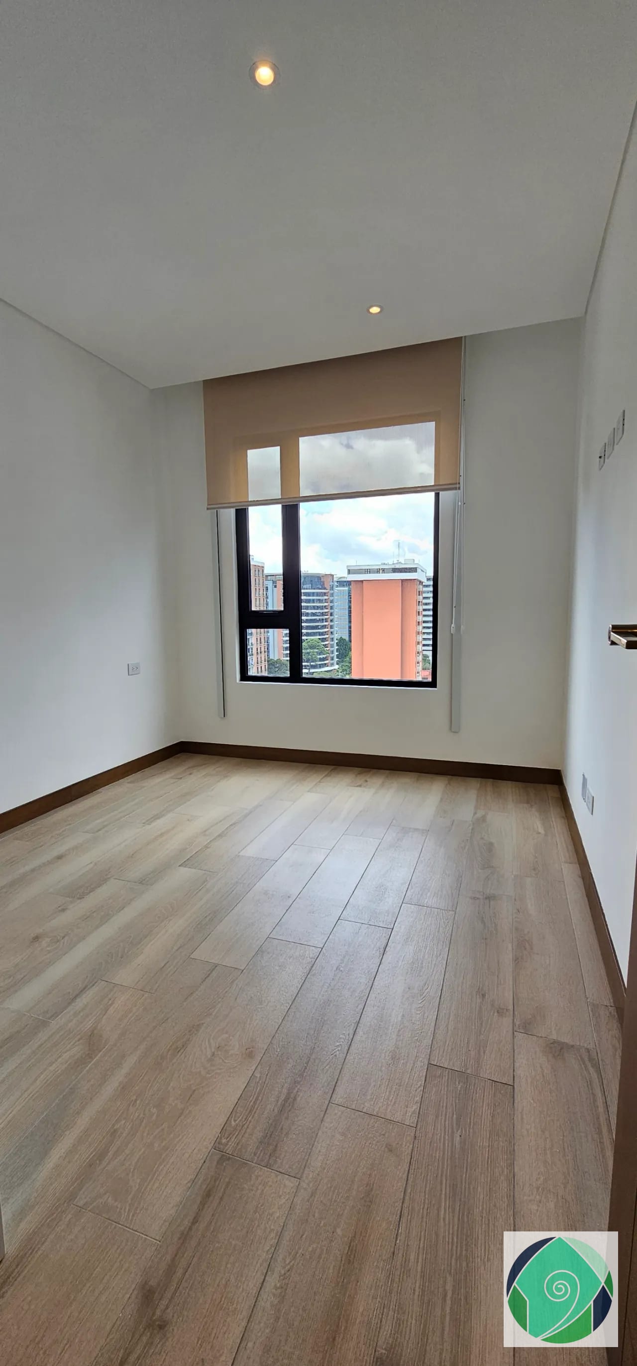 Alquiler Apartamento de 3 Habitaciones en Ferré Diez, Z10 — Apartamento en Alquiler en Ferré Diez, Zona 10, Guatemala, Ciudad — foto 8 de 16