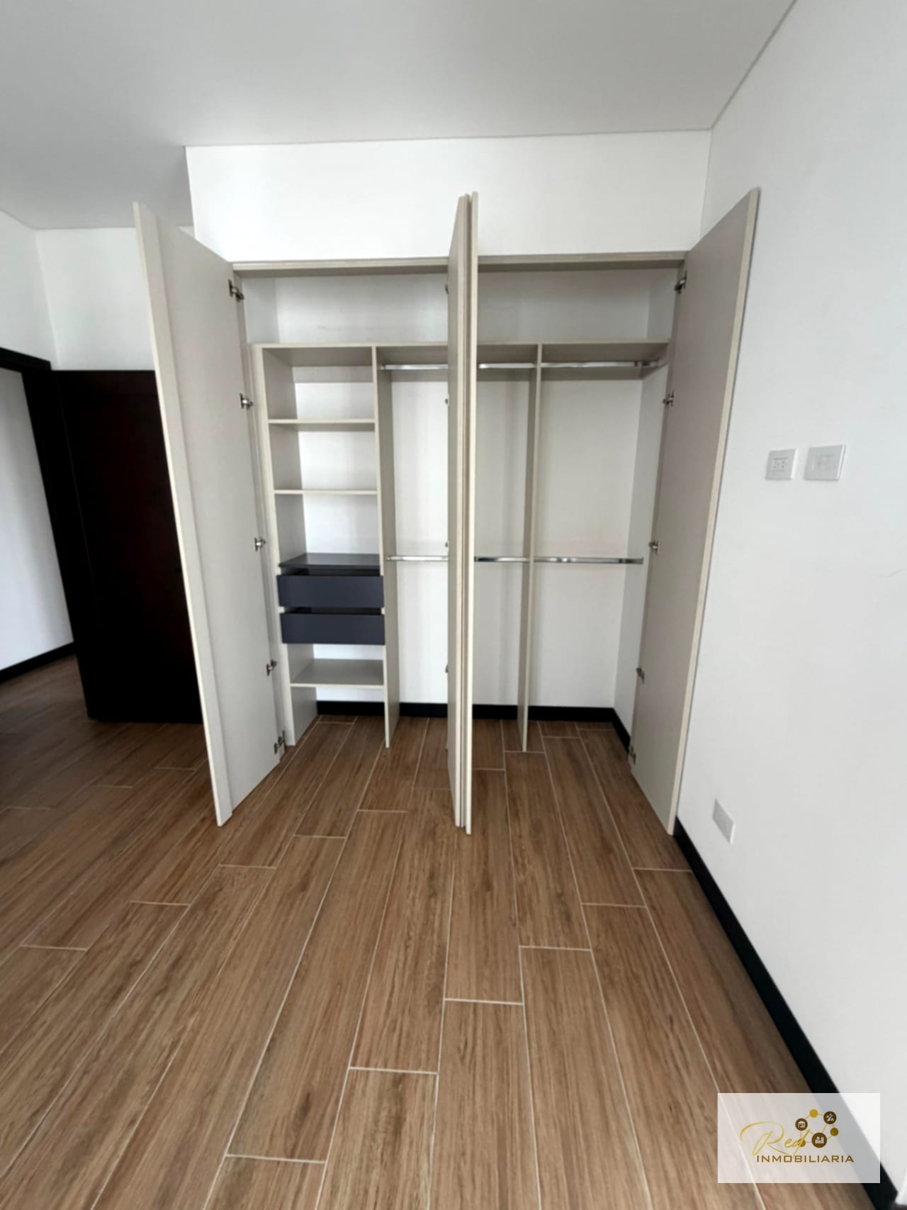 🏢 Apartamento en Alquiler — Edificio Lirios 3 de Cayala — Apartamento en Alquiler en Ciudad Cayalá, Zona 16, Guatemala, Ciudad — foto 10 de 17