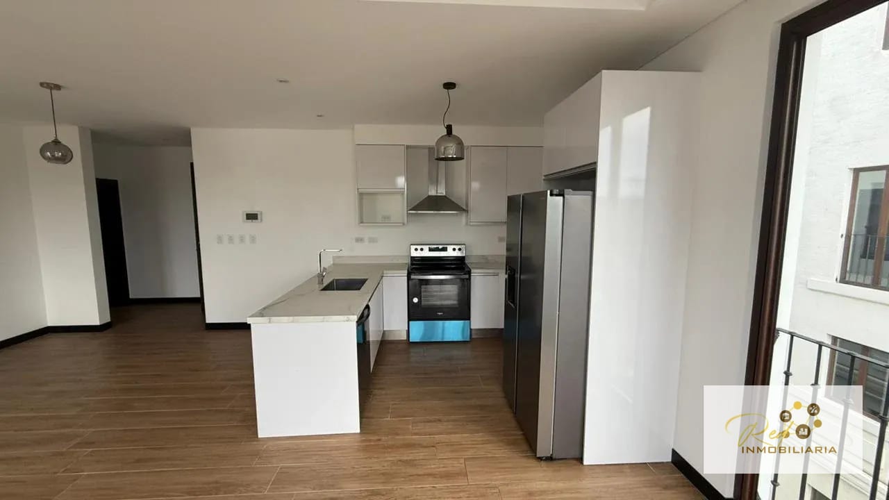 🏢 Apartamento en Alquiler — Edificio Lirios 3 de Cayala — Apartamento en Alquiler en Ciudad Cayalá, Zona 16, Guatemala, Ciudad — foto 3 de 17