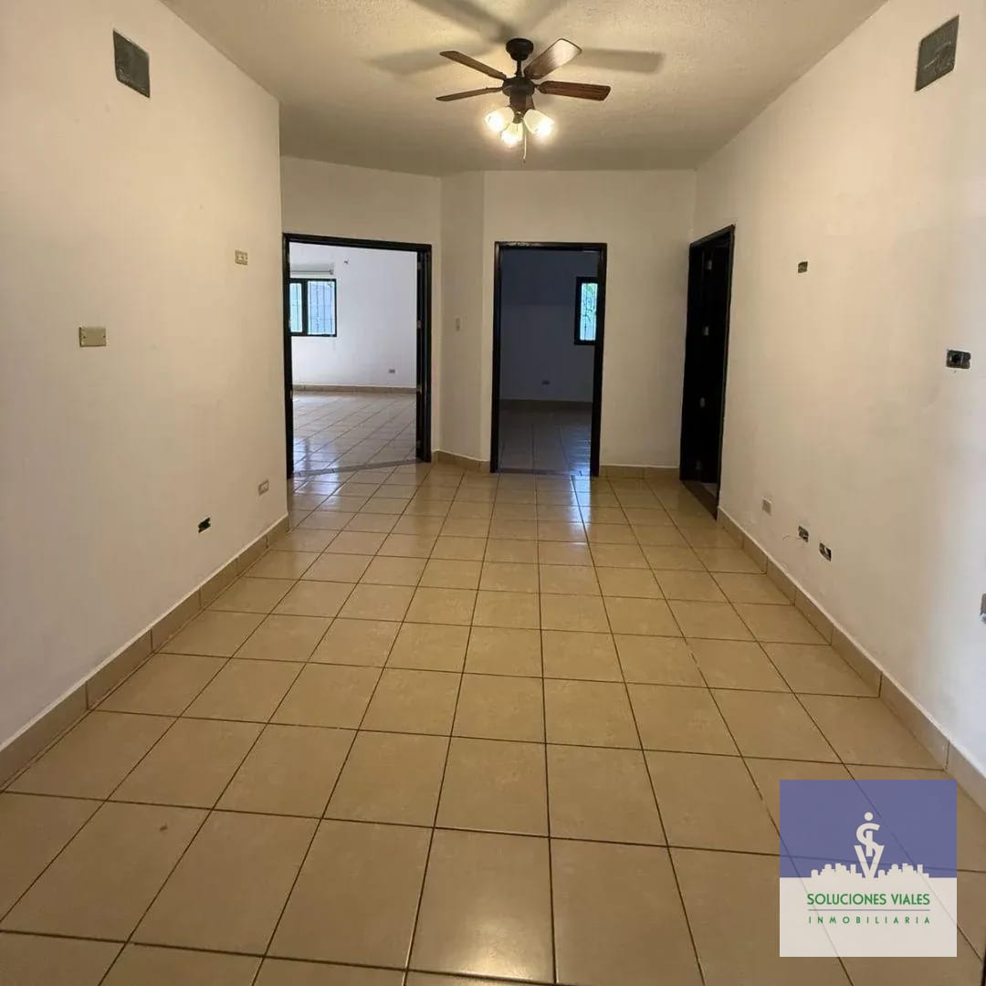 Jardines de San Isidro, Vendo Casa de 1 Nivel, Zona 16 — Casa en Venta en Jardines de San Isidro, Zona 16, Guatemala, Ciudad — foto 5 de 9
