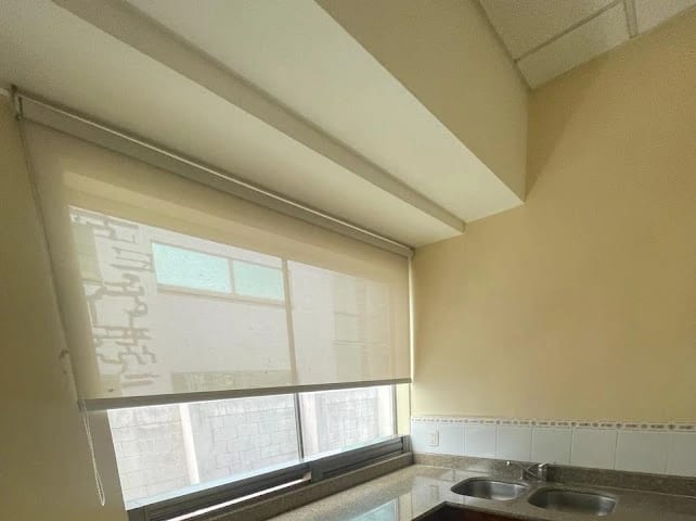 Oficina en RENTA en zona 10 — Oficina en Alquiler en Zona 10, Guatemala, Ciudad — foto 7 de 10