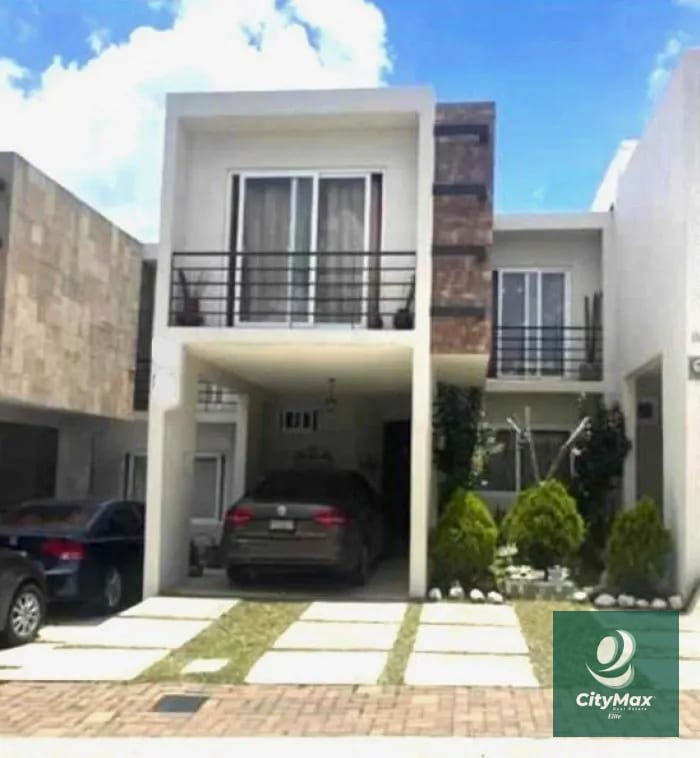 Casa en venta en LA RESERVA. Ubicada en CAES — Casa en Venta en km 21-25, Carretera a El Salvador, Guatemala, Ciudad — foto 1 de 11