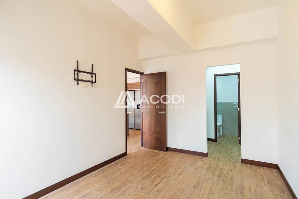 Apartamento en Zona 10 — Apartamento en Alquiler en Zona 10, Guatemala, Ciudad — foto 2 de 3
