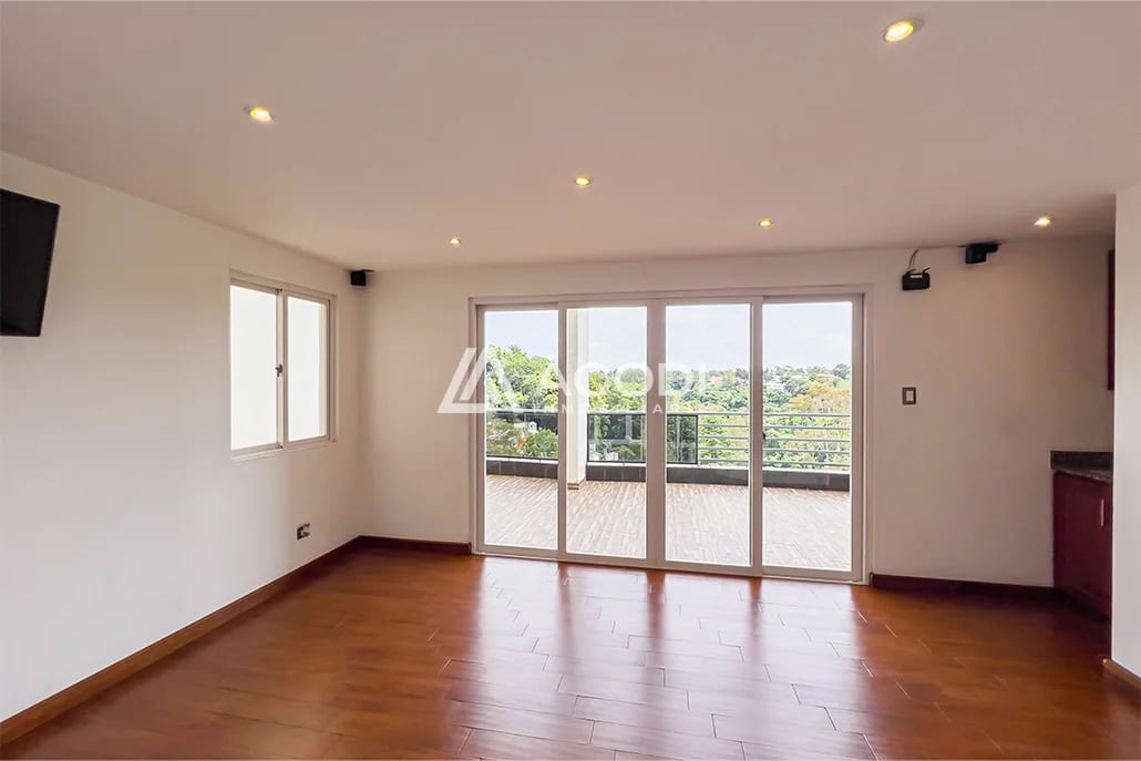 Apartamento amueblado en La Montaña, Zona 16 — Apartamento en Alquiler en Zona 16, Guatemala, Ciudad — foto 2 de 9