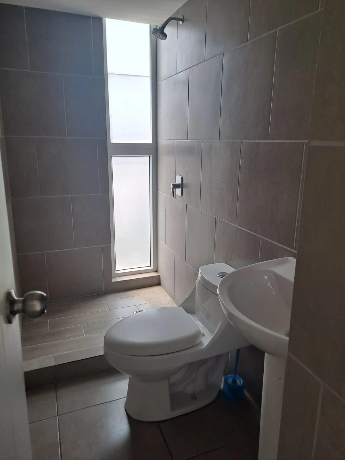 Apartamento en Zona 8 — Apartamento en Alquiler en Zona 8, Guatemala, Ciudad — foto 4 de 9