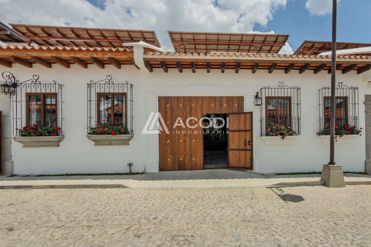 Casa cerca de Antigua Guatemala — Casa en Venta en Antigua, Sacatepéquez — foto 1 de 10