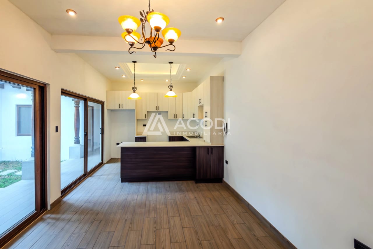 Casa en Antigua Guatemala — Casa en Venta en Antigua, Sacatepéquez — foto 2 de 10