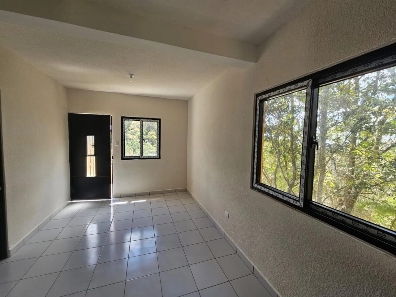 Granja en ingreso a Olmeca, Fraijanes — Casa en Venta en Carretera a El Salvador, Guatemala, Ciudad — foto 3 de 10