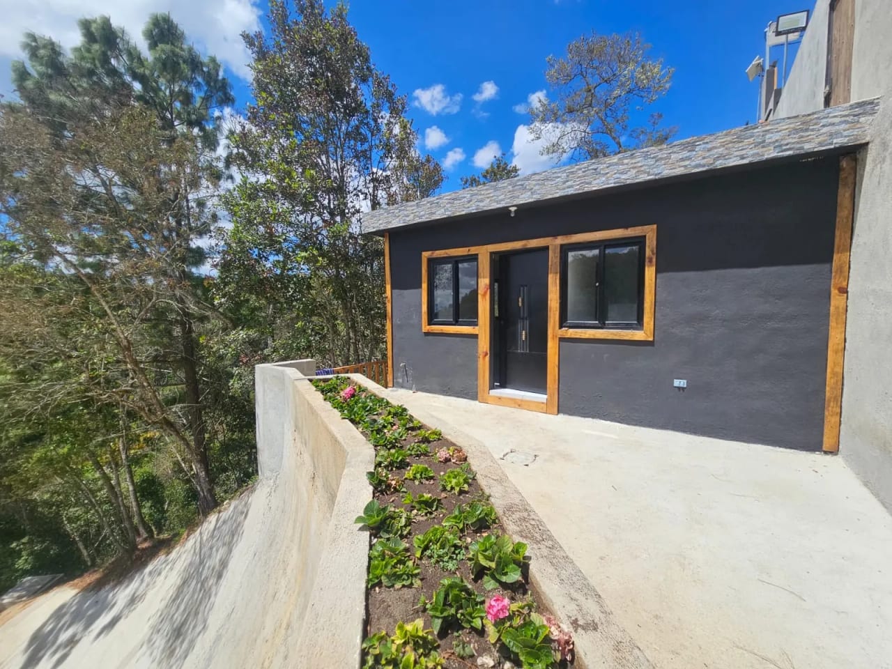 Granja en ingreso a Olmeca, Fraijanes — Casa en Venta en Carretera a El Salvador, Guatemala, Ciudad — foto 2 de 10