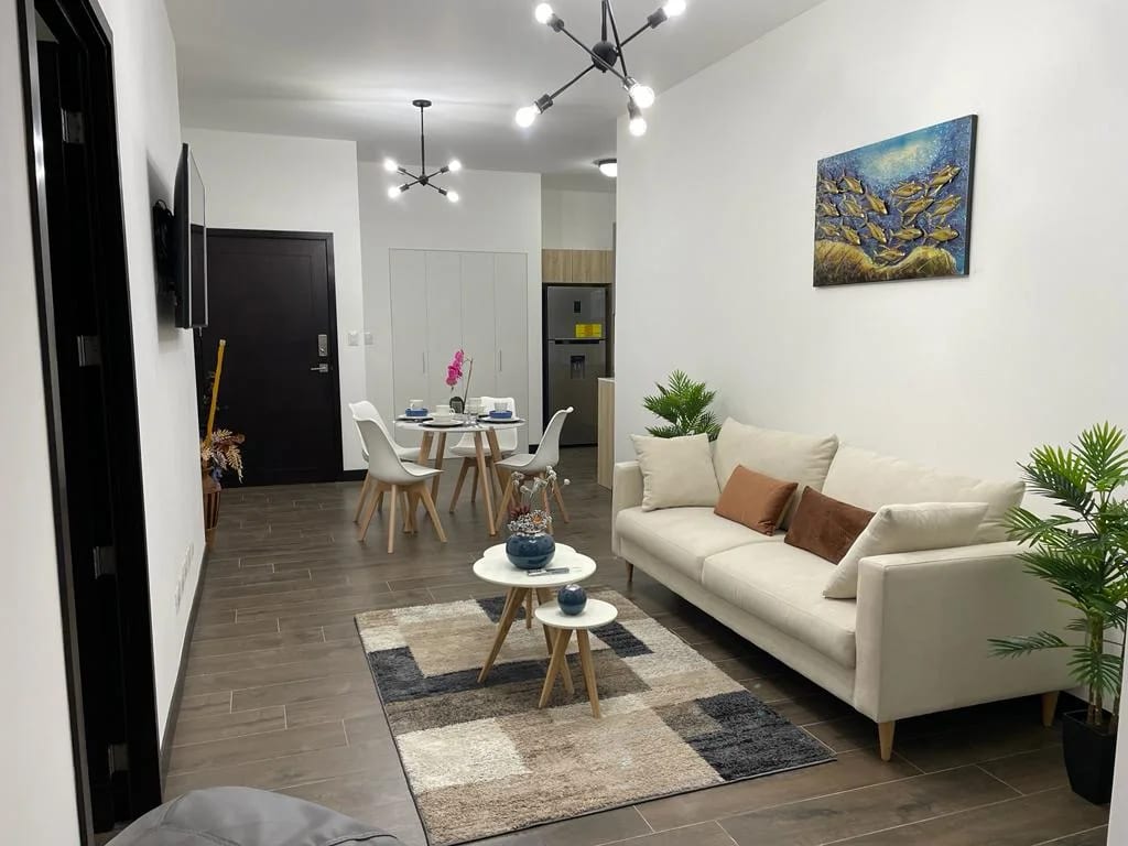 Apartamento amueblado en Zona 10 — Apartamento en Alquiler en Zona 10, Guatemala, Ciudad — foto 1 de 9
