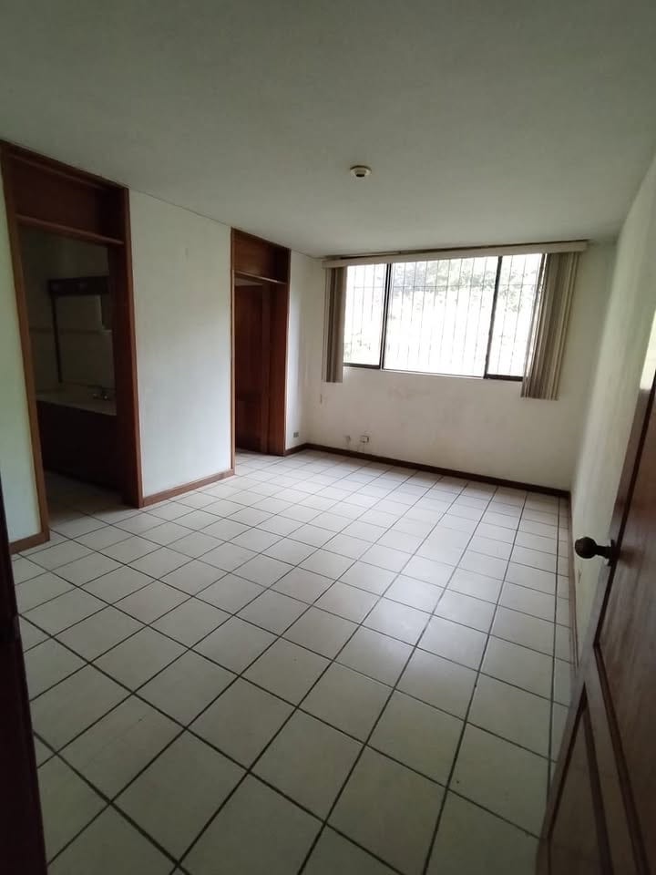 Exclusiva Residencia en Venta Montebello 2 KM8.8 Carretera al Salvador — Casa en Venta en Montebello II, Carretera a El Salvador, Guatemala, Ciudad — foto 8 de 15