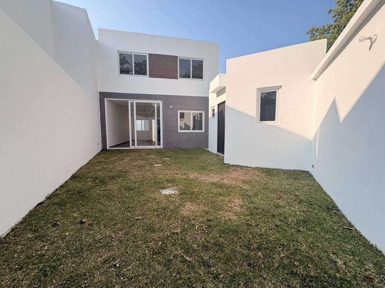 Estrena Casa en Sante Ciudad San Cristobal Aprovecha Nuestra Promoción Contsctanos — Casa en Venta en Zona 8 Mixco, Guatemala, Ciudad — foto 14 de 14