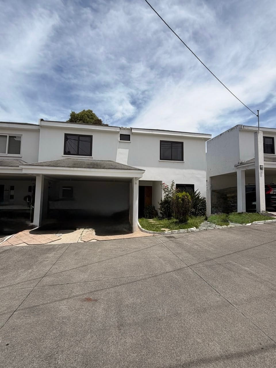 Disponible en Renta Casa en Ciudad San Cristobal Palermo Pocos Metros del Bulevar Principal — Casa en Alquiler en Palermo, Zona 8 Mixco, Guatemala, Ciudad — foto 1 de 17