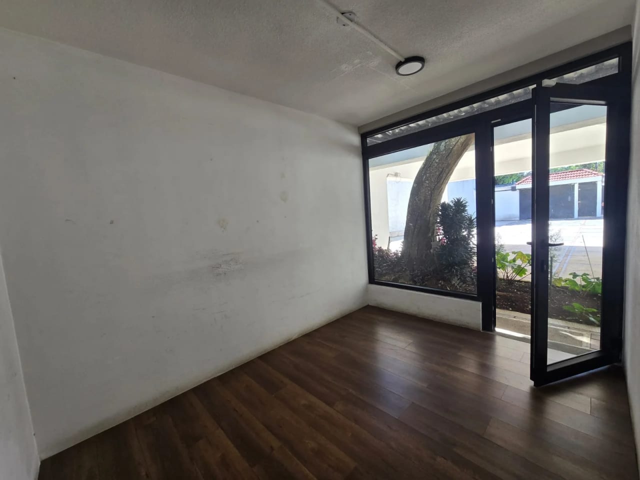 Venta de Propiedad ideal para Oficina en el Km.19.7 Carretera a El Salvador — Casa en Venta en Carretera a El Salvador, Guatemala, Ciudad — foto 5 de 15