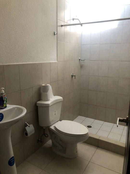 Casa de 1 Nivel en Carretera a el Salvador KM 30.8 Condado Santa Fe — Casa en Venta en km 26-30, Carretera a El Salvador, Guatemala, Ciudad — foto 5 de 10