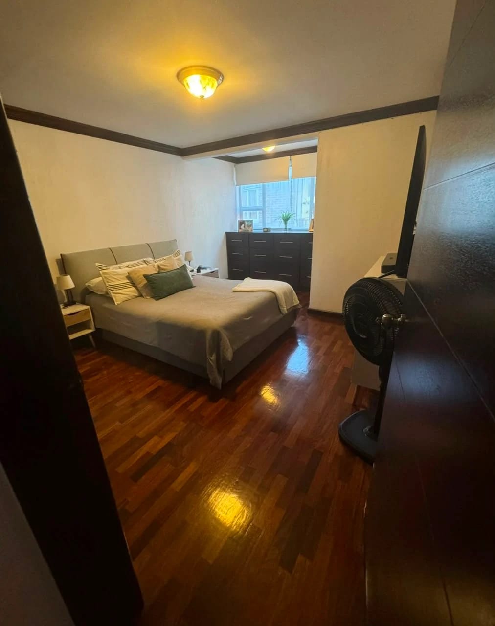 Apartamento Amplio en zona 14 — Apartamento en Alquiler en Zona 14, Guatemala, Ciudad — foto 2 de 6