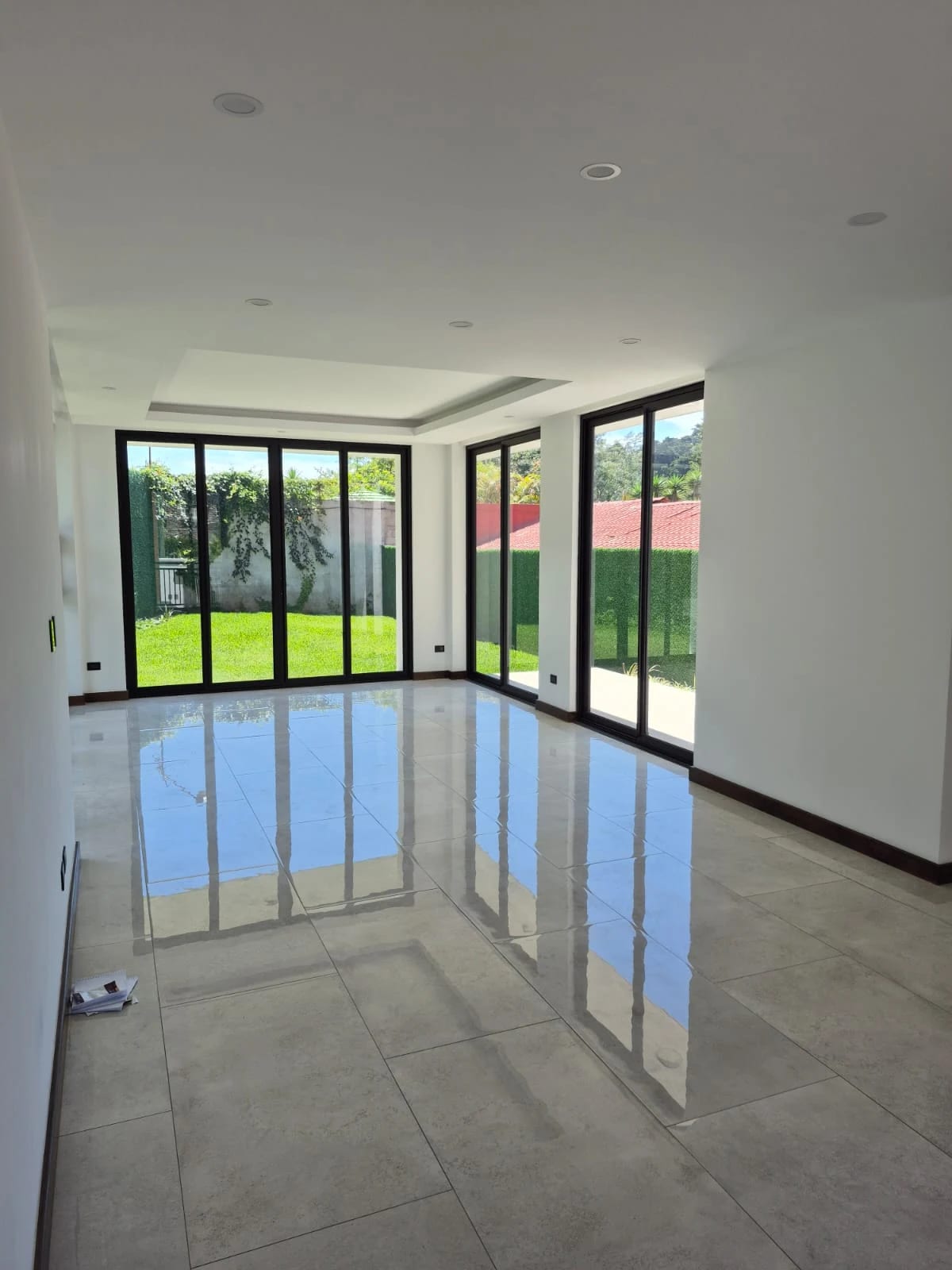 Casa para Estrenar en Condominio Arrazola 1, km 17.5 CAES — Casa en Venta en Carretera a El Salvador, Guatemala, Ciudad — foto 4 de 17