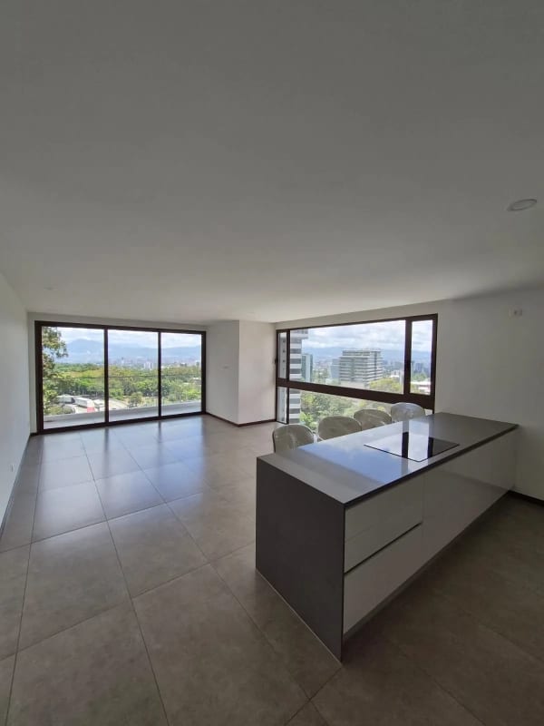 En Renta Precioso Apartamento con Terraza, San Lázaro Zona 15 — Apartamento en Alquiler en San Lázaro, Zona 15, Guatemala, Ciudad — foto 1 de 12