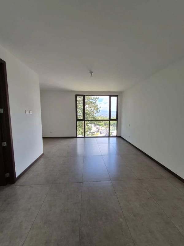 En Renta Precioso Apartamento con Terraza, San Lázaro Zona 15 — Apartamento en Alquiler en San Lázaro, Zona 15, Guatemala, Ciudad — foto 8 de 12
