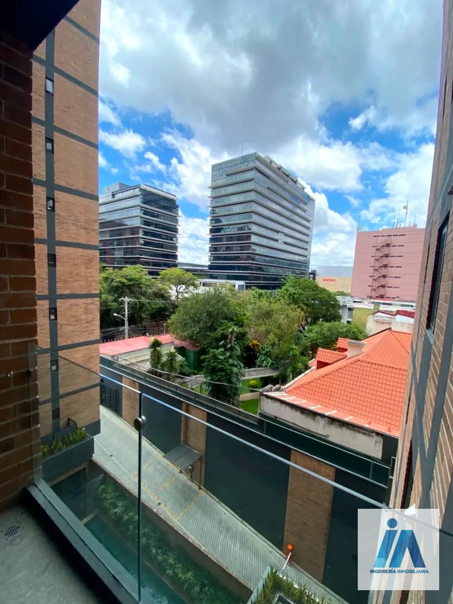 APARTAMENTO EN ALQUILER📍 Edificio Reserva Diez, Zona 10 — Apartamento en Alquiler en Zona 10, Guatemala, Ciudad — foto 5 de 17