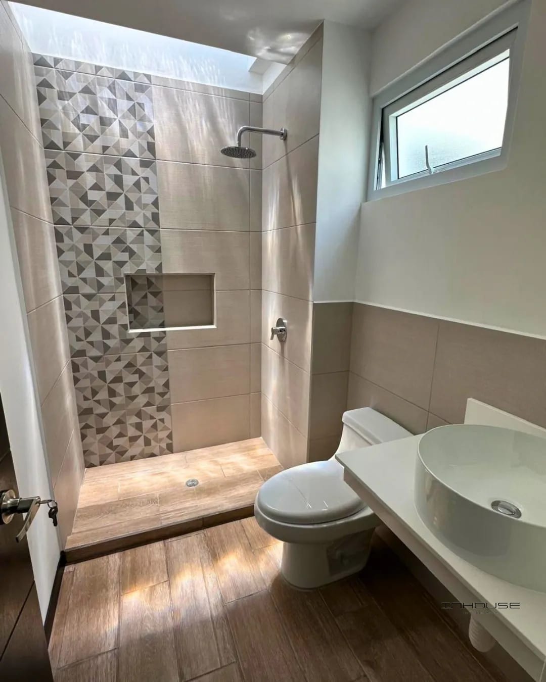 Casa en Venta en San Cristobal Sector B1 — Casa en Venta en Zona 8 Mixco, Guatemala, Ciudad — foto 3 de 10