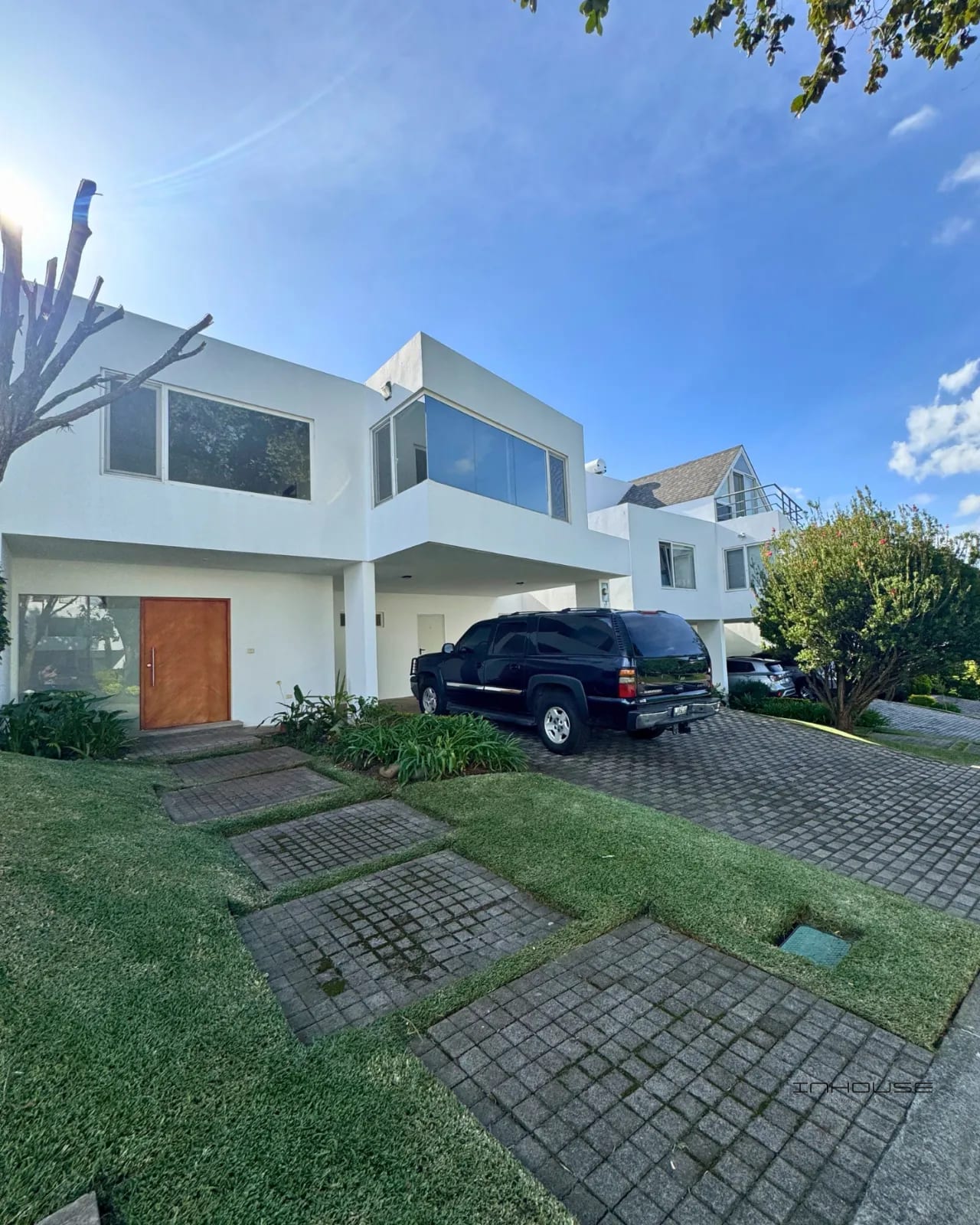 Casa en Renta Zona 16 Campos de San Isidro — Casa en Alquiler en Campos de San Isidro, Zona 16, Guatemala, Ciudad — foto 1 de 14