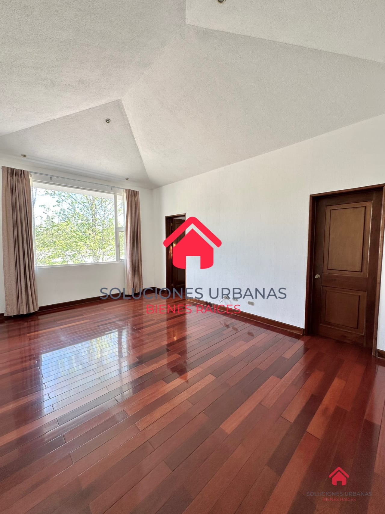 Linda Casa Muxbal la Sierra — Casa en Alquiler en Muxbal, Guatemala, Ciudad — foto 8 de 12