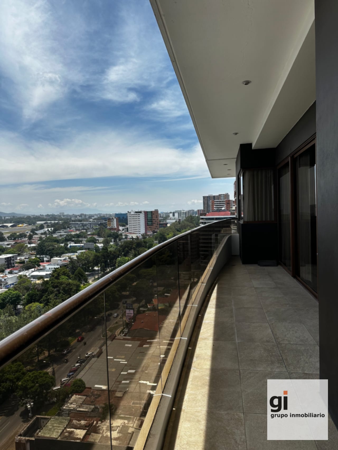 Espectacular PENTHOUSE en ZONA 14 — Apartamento en Venta en Zona 14, Guatemala, Ciudad — foto 1 de 16