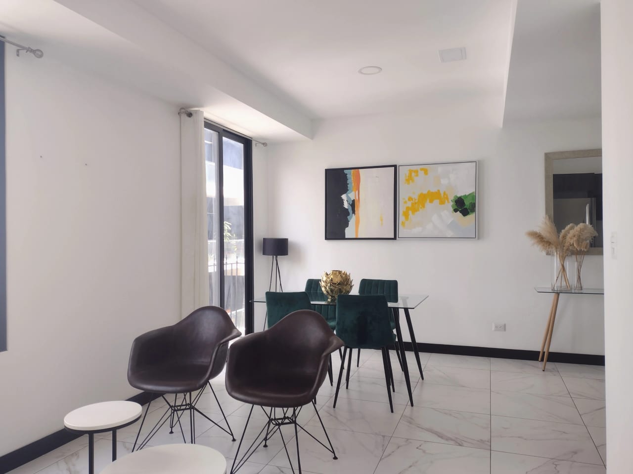 Lindo Apartamento Amueblado de 1 Habitación en zona 15 — Apartamento en Alquiler en Vista Hermosa I, Zona 15, Guatemala, Ciudad — foto 1 de 12