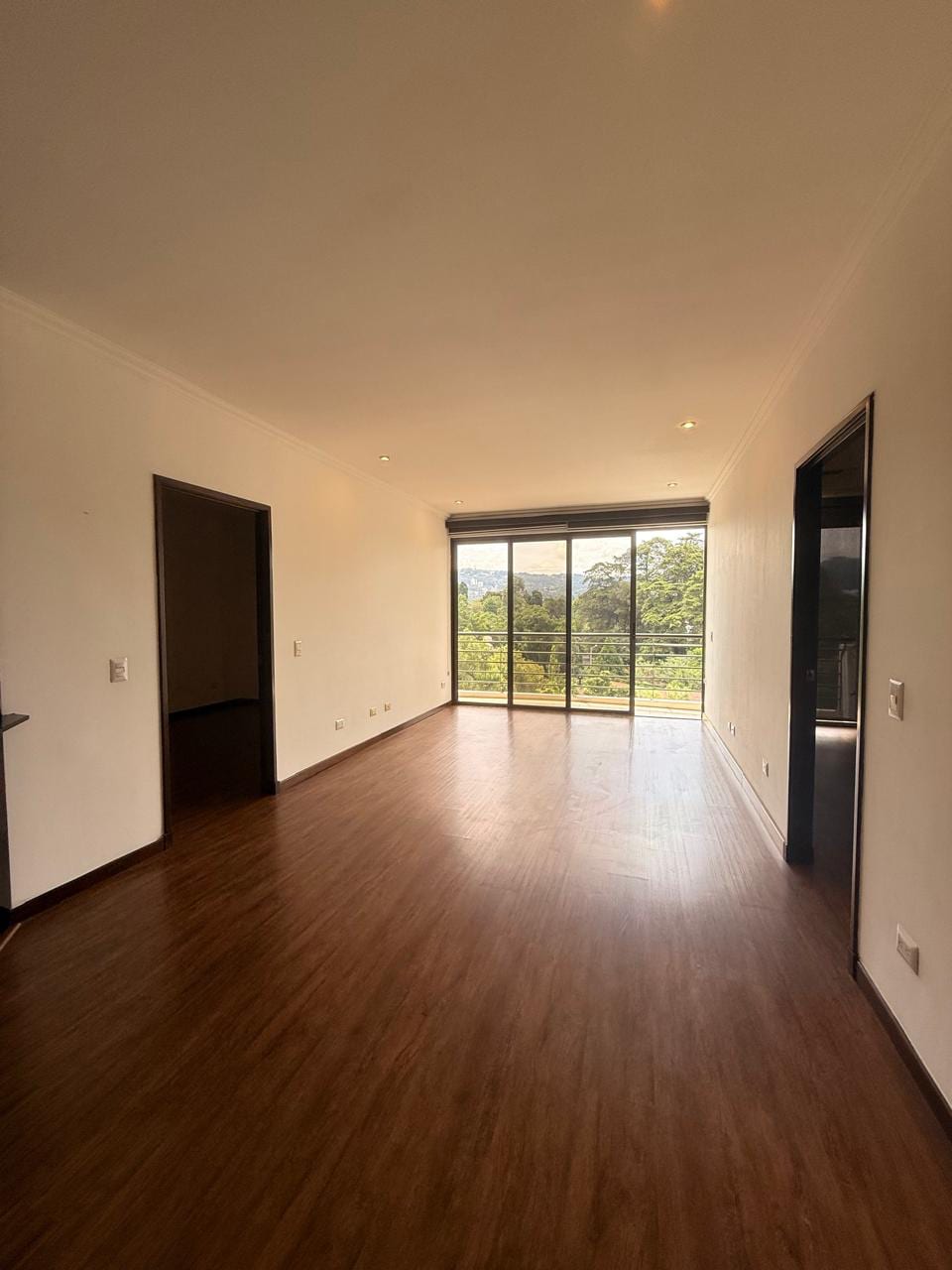 Apartamento en Renta Zona 14 — Apartamento en Alquiler en Zona 14, Guatemala, Ciudad — foto 3 de 17