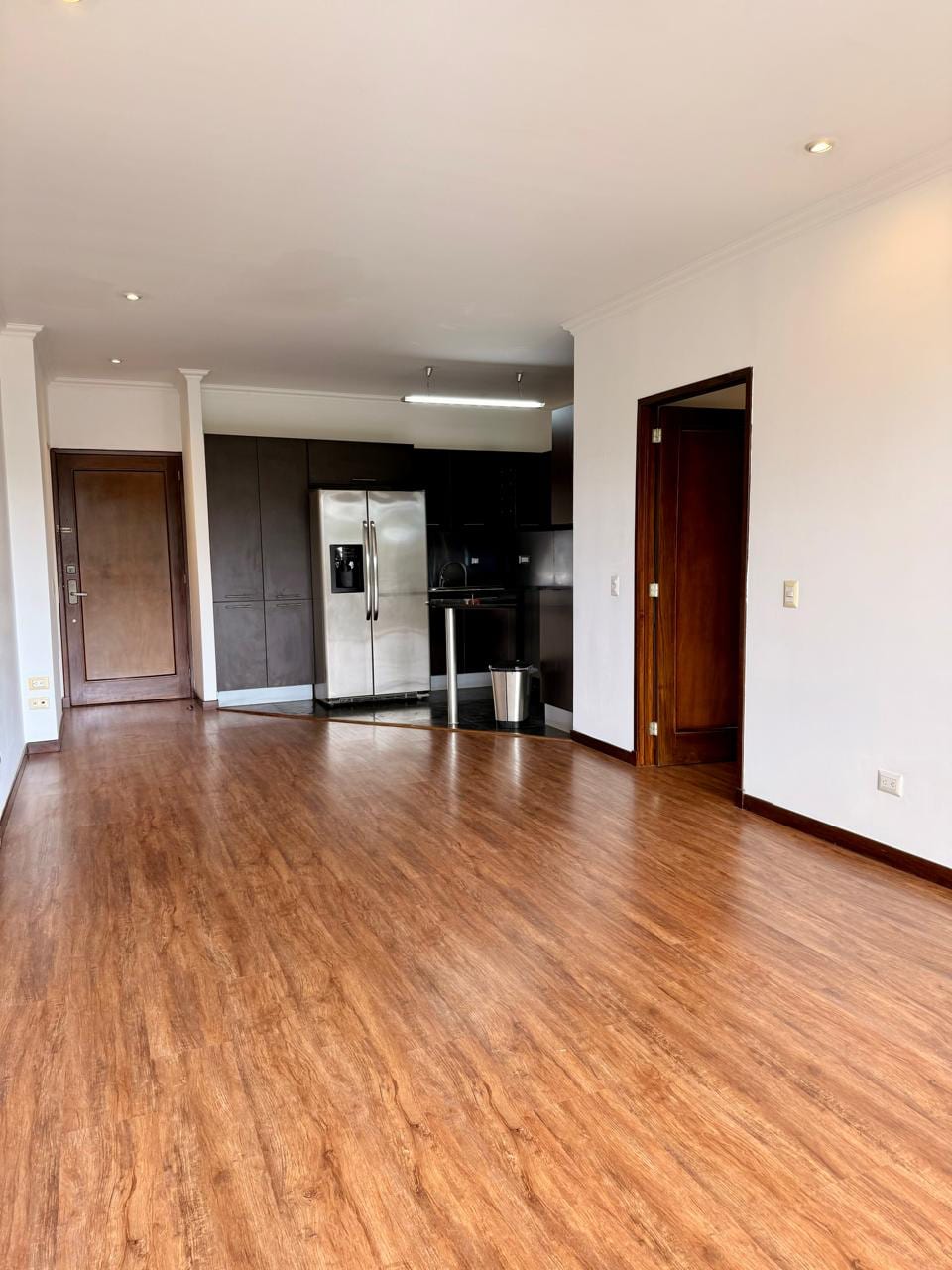 Apartamento en Renta Zona 14 — Apartamento en Alquiler en Zona 14, Guatemala, Ciudad — foto 1 de 17
