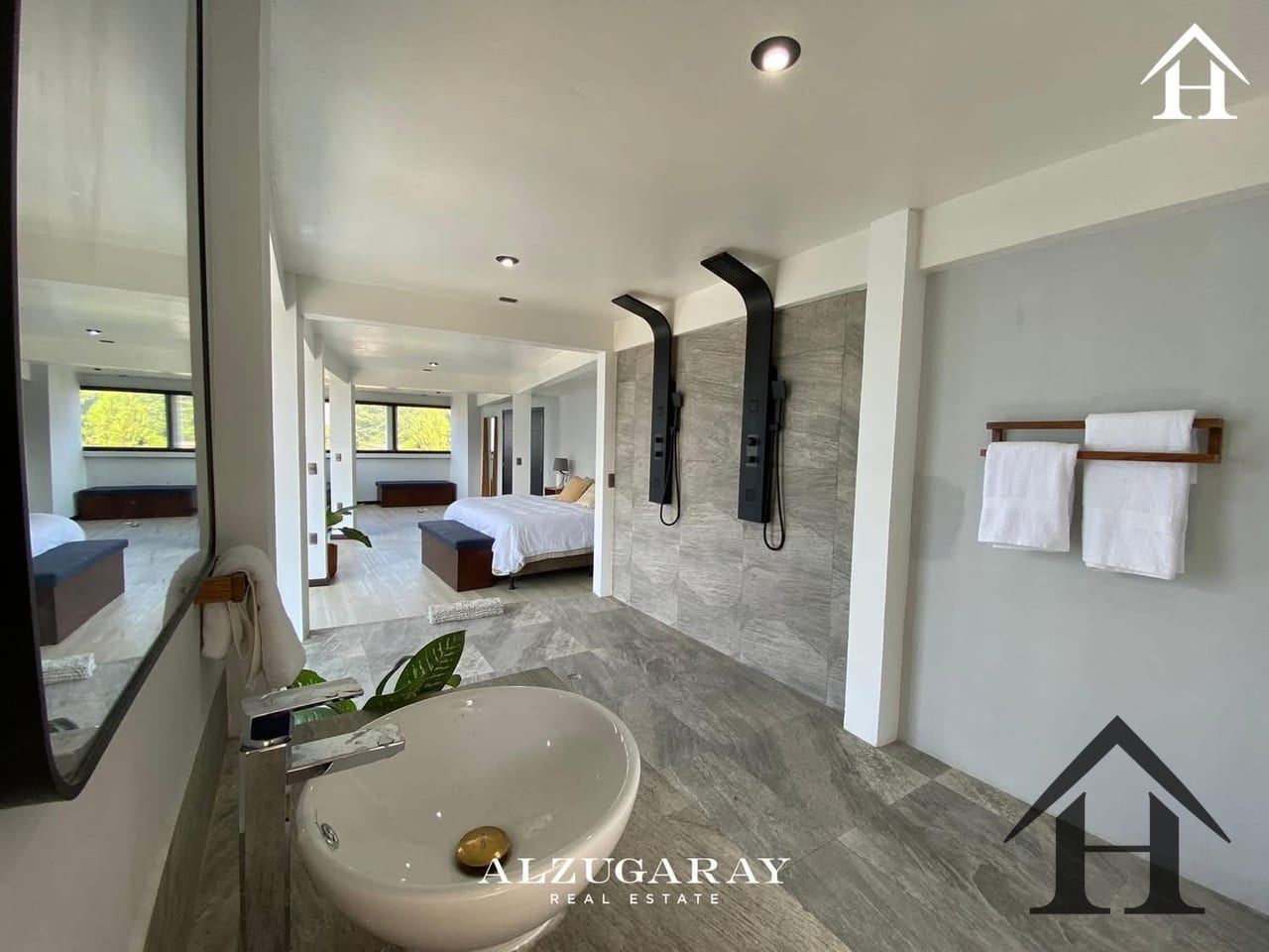 Hotel con vista al lago de Atitlan — Casa vacacional en Venta en San Pedro La Laguna, Sololá — foto 2 de 9