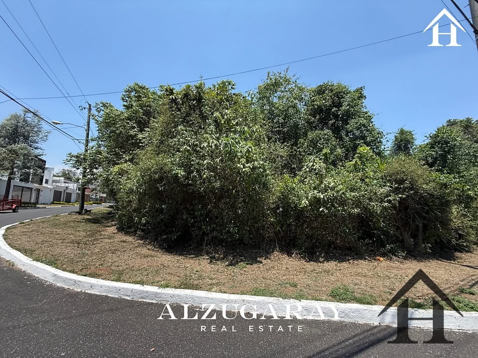 Terrenos planos de esquina Jardines de San Isidro — Terreno en Venta en Jardines de San Isidro, Zona 16, Guatemala, Ciudad — foto 5 de 6