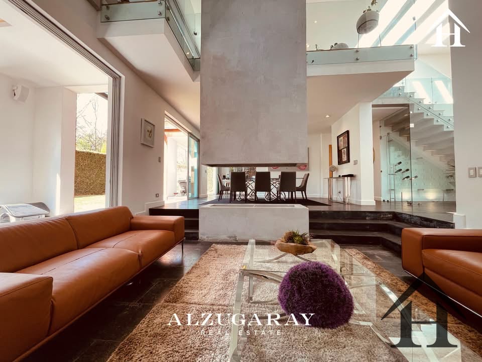 Casa moderna en Condominio Las Luces KM13.5 Carr a El Salv — Casa en Venta en Las Luces, Carretera a El Salvador, Guatemala, Ciudad — foto 2 de 12